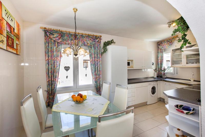 2009 Casa San Maurici Con Piscina By Homeselectspain Empuriabrava Esterno foto