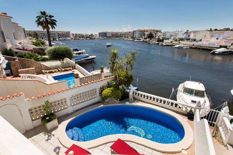 2009 Casa San Maurici Con Piscina By Homeselectspain Empuriabrava Esterno foto